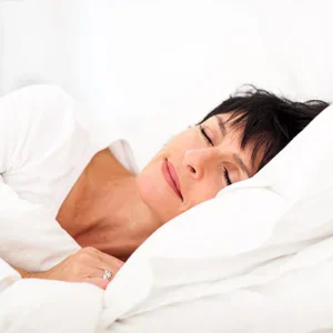 sleep-apnea-female-model